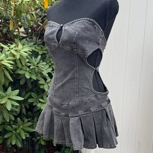 Dollkill denim romper nwot lg